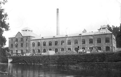 Paperitehdas 1900 luvun alussa